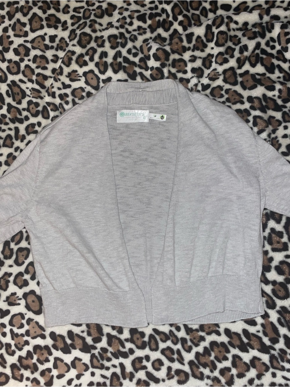 ♡ Aventura Light Gray Cropped Open-Front Cardigan